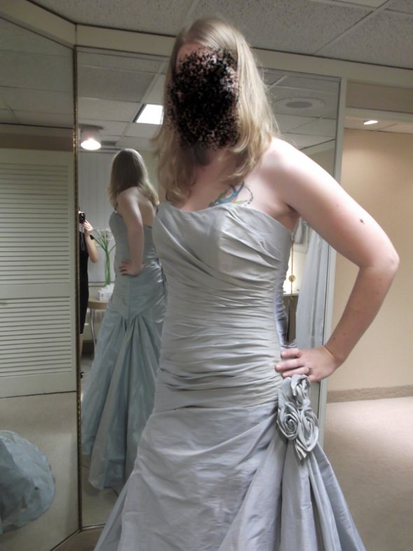 Budget brides with dresses under 1000! :  wedding dress Close Up Blocked