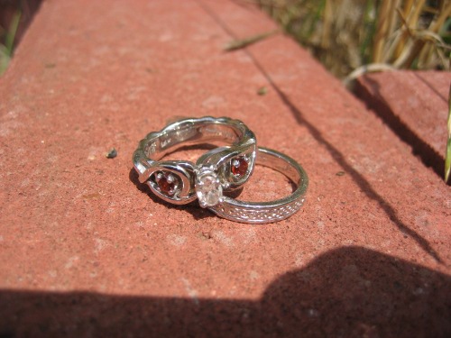 Have you got an HEIRLOOM engagement ring (or stone)? STORY! :  wedding ring engagement vintage heirloom diamond setting My Rings Brick