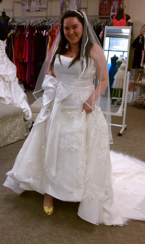 ITS FINALLY HERE (my dress arrived) :  wedding maggie sottero leighton dress fit n flare 1 fit and flare lace and tulle corset leighton by maggie sottero IMAG0415