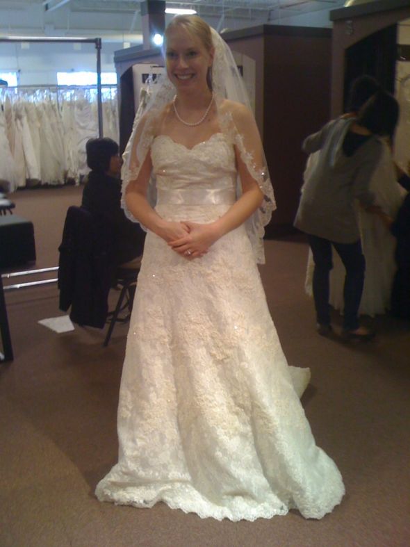 Pear Shaped Brides :  wedding Photo2