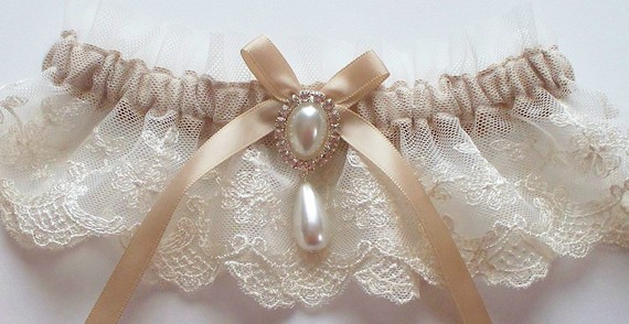 How much did you spend on your garter :  wedding garter Garter
