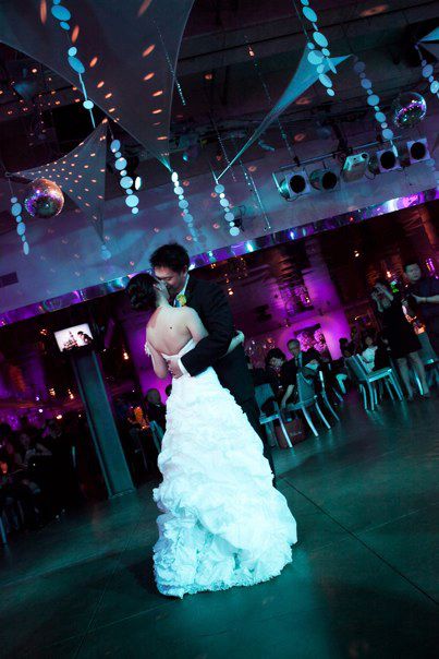 show off your bustle and back of your gown :  wedding bustle train gown dress wedding bridal 381611 10100185243712157 24601048 45520340 1164484114 N