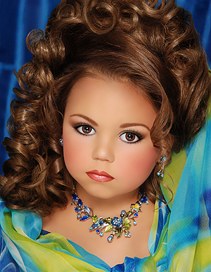 Edit Wedding Photos on Cute Competing Glitz Pageants Live Mommys Dream Crazy Creepy Toddlers