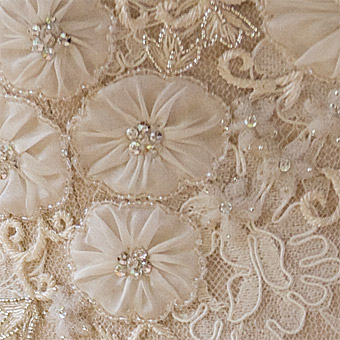 Please help to decide on the best sash for my gown :  wedding monique lhuillier Rocha4