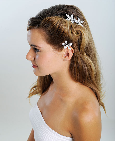 Half up hair styles with a vintage inspiration :  wedding half up hair vintage 95491 Side Swept Wedding Hair 2