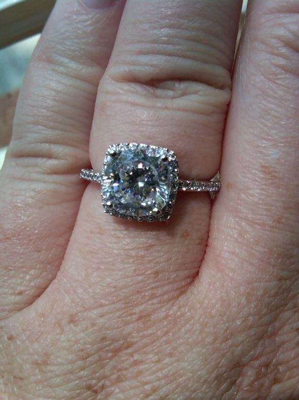 Just for FUN...Lets Trade Rings :  wedding trade engagement ring rings sparkly sparkle 1 Amidenise
