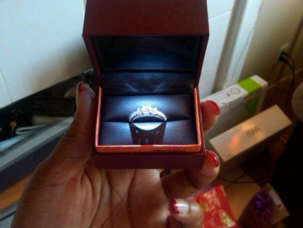 engagement ring light up box