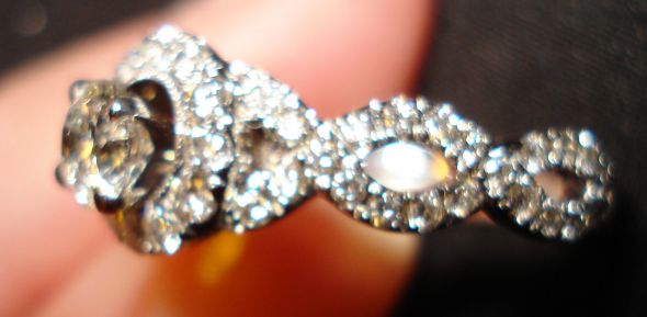 Tacori 2627RD or 2565RD9 - Is it classic and timeless? : wedding tacori 2627 1 twist 2565 1 Ring Set 005