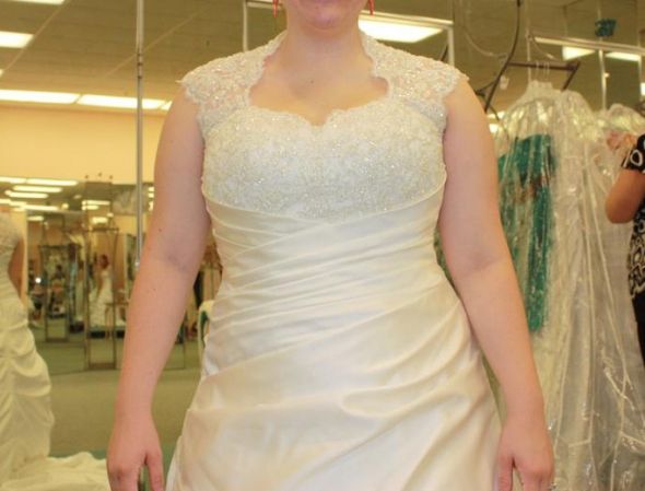 Stunning Wedding Dress-Brand New :  wedding dress size 18 stunning ivory Wedding Dress4