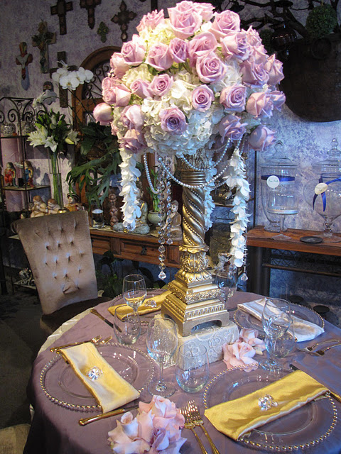 does anyone have hydrangea rose inspiration went to see the florist today