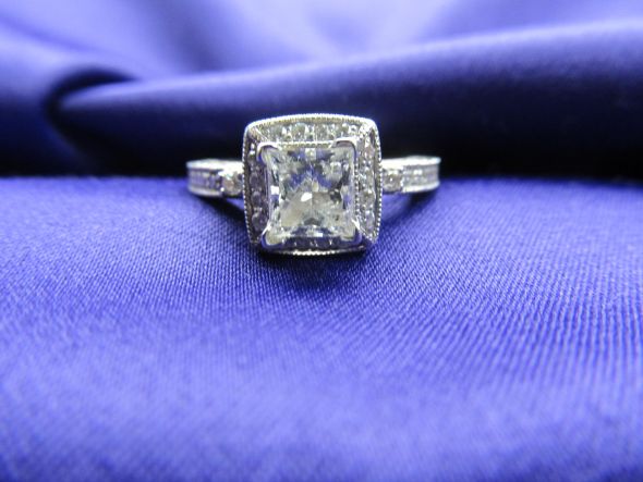 Where did you/your FI get your E-ring? (feel free to post pic) :  wedding ring e ring store jewelery store jeweler engagement ring Ring