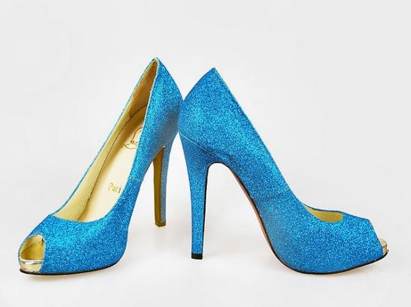 Light blue gown top detailed by blue yellow pleats great for ...  