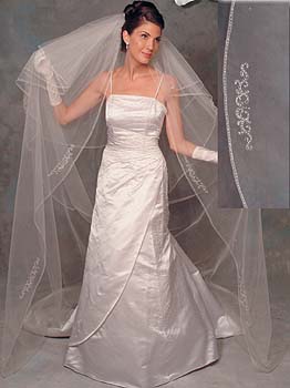 What veil would go with this dress? : wedding Veil