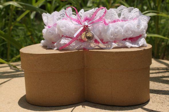 My DIY Garter Set :oD! Love it!!! Wa