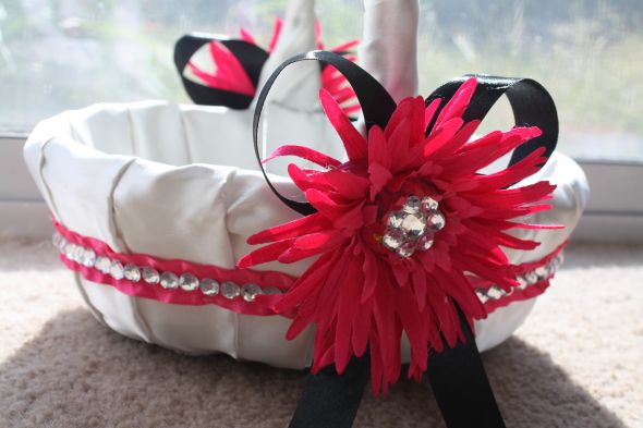 My DIY ring bearer pillow and flower girl basket :) :  wedding ring bearer pillow diy flower girl basket ceremony satin wedding gerber daisy IMG 9170