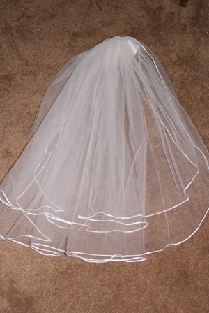 Brand New Elbow Length Diamond White Veil For Sale! :  wedding veil elbow length diamond white simple Veil