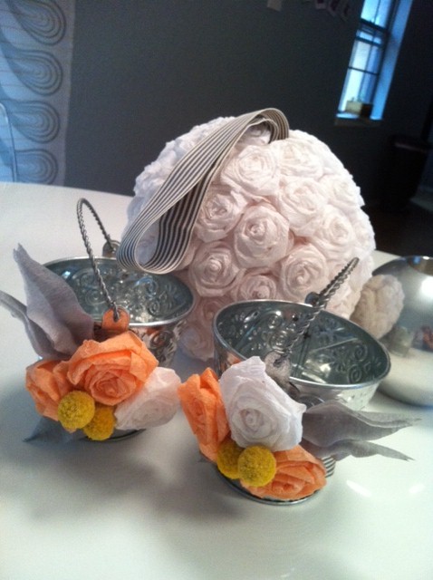 DIY pomanders and flower girl baskets :) :  wedding diy pomander paper flowers flower girl basket Pompom Flowergirlbaskets