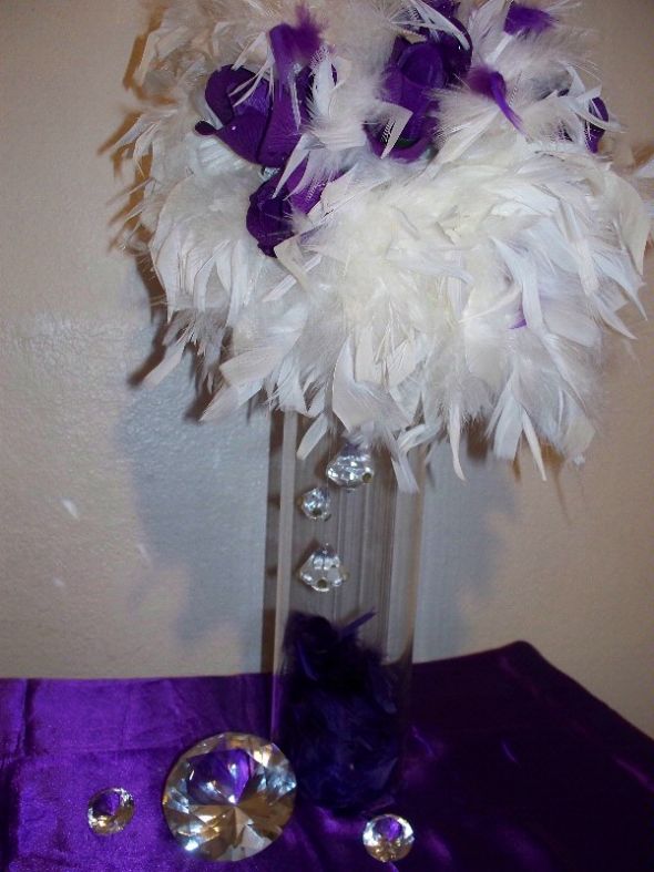 other centerpieces with the feather boa great feather centerpiece idea 