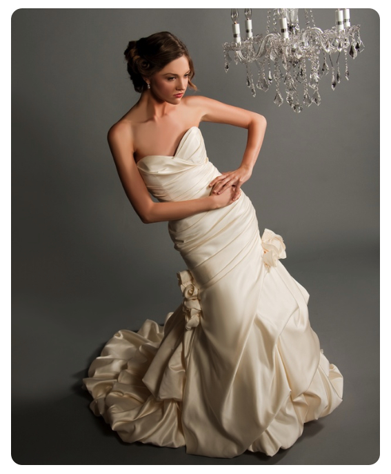 Chiavari Chair Color and linen HELP!!!! (pic heavy sorry!) :  wedding chiavari chair red rose champagne gold ivory latte cushion Kamilia Avante