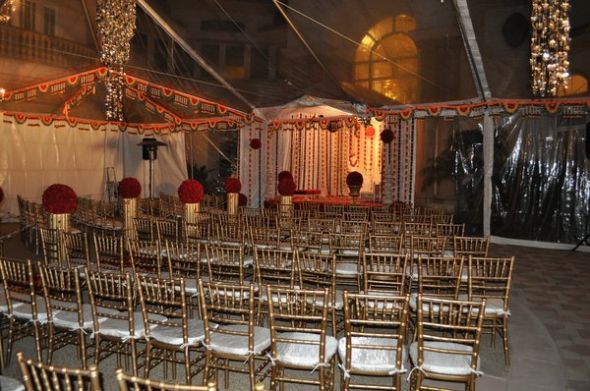 Chiavari Chair Color and linen HELP!!!! (pic heavy sorry!) :  wedding chiavari chair red rose champagne gold ivory latte cushion Ivory Cushion