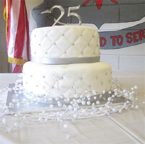 Show me your simple cakes!! :  wedding cake help Cake2