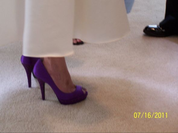 Some Famiy Pics from our Wedding (that was planned in 72 hours) : wedding recap quick wedding navy wedding 04 Shoes During Vows
