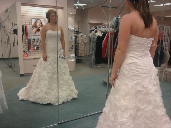 Help on picking a dress!  CAN'T SLEEP! :  wedding Unnamed2