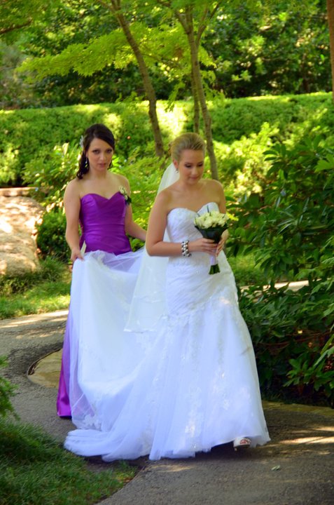 Selling my Alfred Angelo wedding dress Style 2083 :  wedding alfred angelo white satin sweetheart neckline style 2083 wedding dress 264274 525914731880 137901003 30726883 97590 N