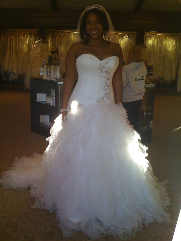 Plus Size Pics Before and After the Gown (body types) :  wedding dress body shape full figured 1 plus sized 1 Photo 2