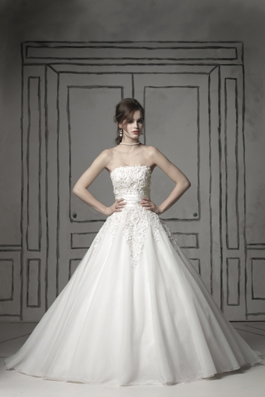 Wedding Dress Dilemma!   Paloma Blanca #3609 or Priscilla of Boston Maeve? :  wedding dress advice sweetheart maeve priscilla of boston paloma blanca pick up Justin Alexander 8483