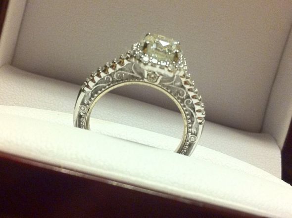Ohhh Halo Ring Ladies!!! Show me yours! :) : wedding ring halo Ring 8