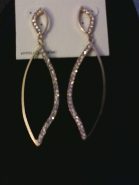 Show me your earrings?! :  wedding earrings accessories Earrings