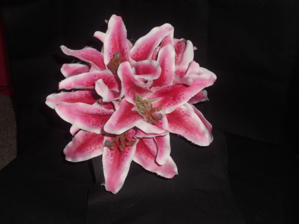 wedding stargazer lily pink red white bouquet 88 diamater 9 long