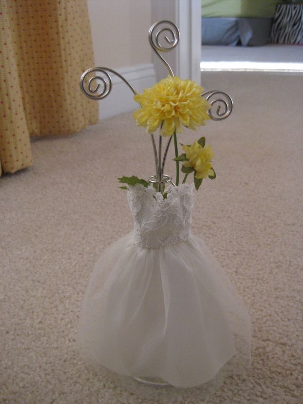 Wedding dress photo holder the yellow flowers can be removed 10 HUGE 
