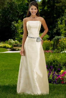 Yellow Bridesmaid Dresses--Who has pictures? Opinions? :  wedding 3