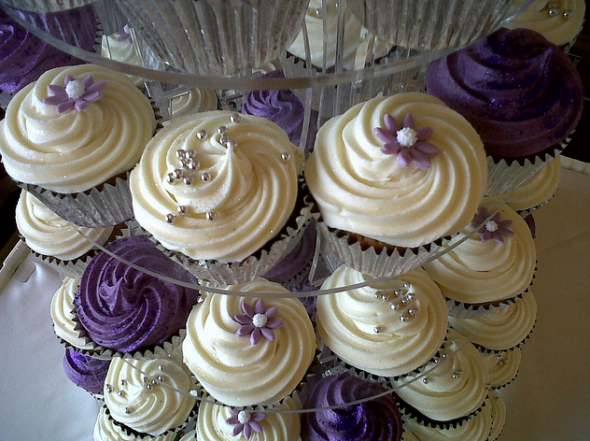 Show me your cupcakes + 1 tier! :  wedding cake cupcake inspiration Cupcake Insp 3