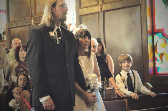 A couple of my favorite pics from my WEDDING!! :  wedding DSC 0232