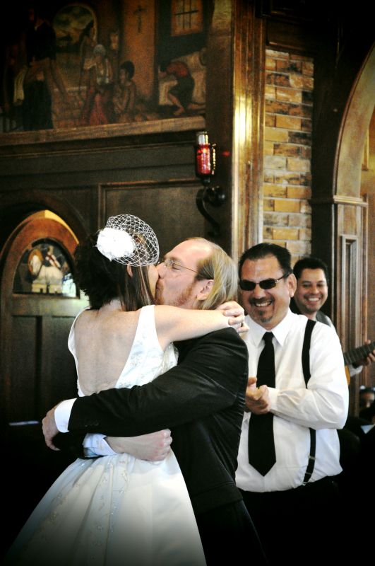 A couple of my favorite pics from my WEDDING!! :  wedding DSC 0378