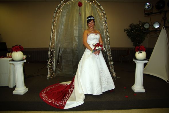 FALL BRIDES SHOW ME YOUR ALTAR ARRANGEMENTS wedding fall altar flowers 