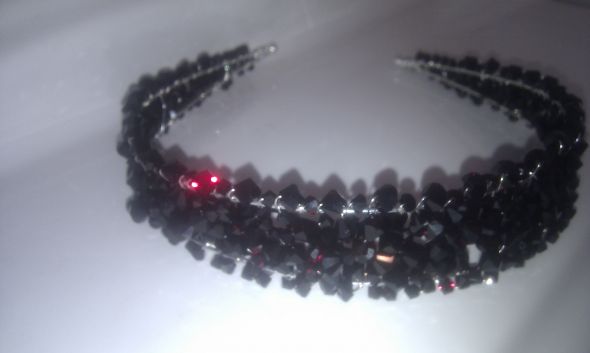 Colored jewelry brides, any pix? : wedding Tiara