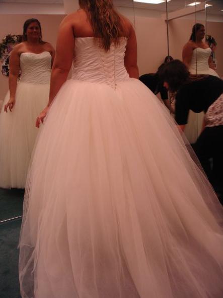 BALL GOWNS!!! Please show me your ball gowns under $2000 please!!! :) :  wedding ball gowns dress swarovski pouffy princess Prebustle