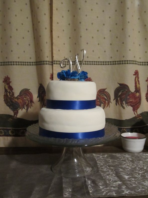 Trial Cake Run #1 : wedding cake making own fondant 009