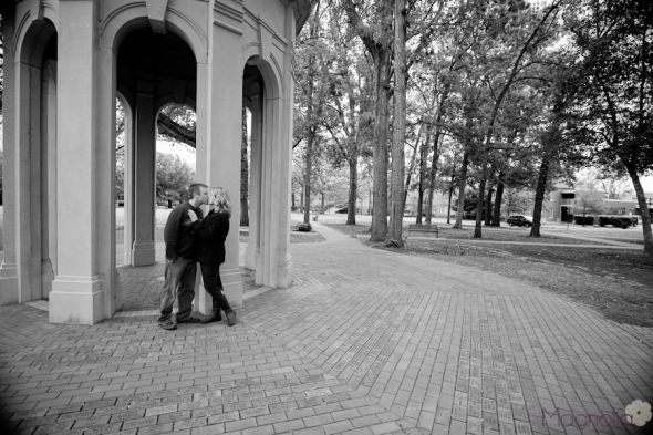 Plus sized brides...Engagement Pic poses??? : wedding engagement weight plus size sized overweight pictures pic picture pose poses ECUCupola