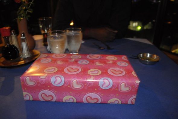 False Present :  wedding 188230 1891098725028 1468293758 32143468 4008245 N