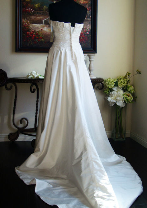 Show us your...Pronovias Dress :  wedding pronovias wedding dress cocktail gown mob dress wedding gown pictures Second Pronovias Brides? :  wedding pronovias higuera lace trumpet v neck trumpet Second 