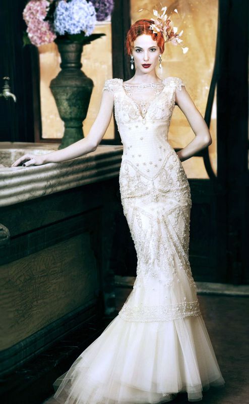 vintage style flowy wedding dress