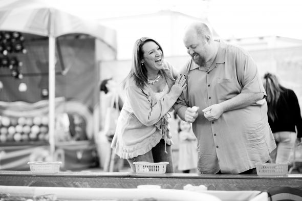 Show me your: INSANELY HAPPY/ REAL SMILE (Engagement or Wedding) Photos : wedding Dwight And Me Black And White Laughing
