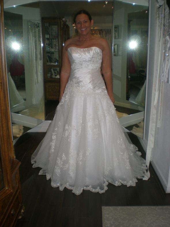 First fitting/alterations appt today! Follow up and rant. (pic heavy.) :  wedding first fitting rant dress alteratons Dress Six