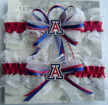 Show me your garter! :  wedding garter toss U Of A Garter