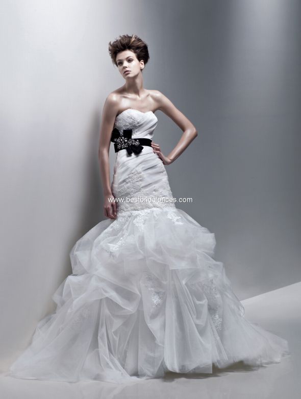 New Years Eve and New Years Day Brides! : wedding Fernanda